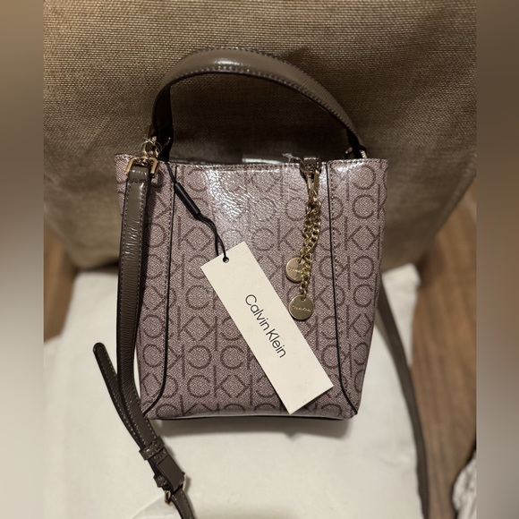 Calvin Klein Pink Monogram Crossbody Bag - Picture 1 of 4